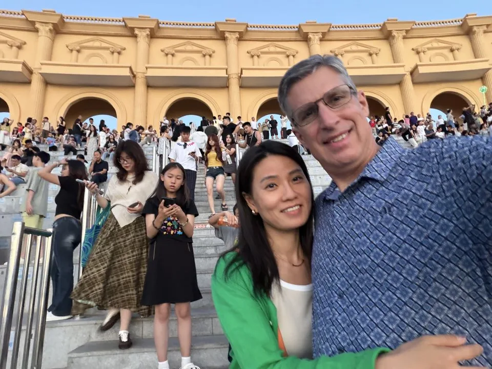 A family selfie on the amphitheater steps at Lanshan Park